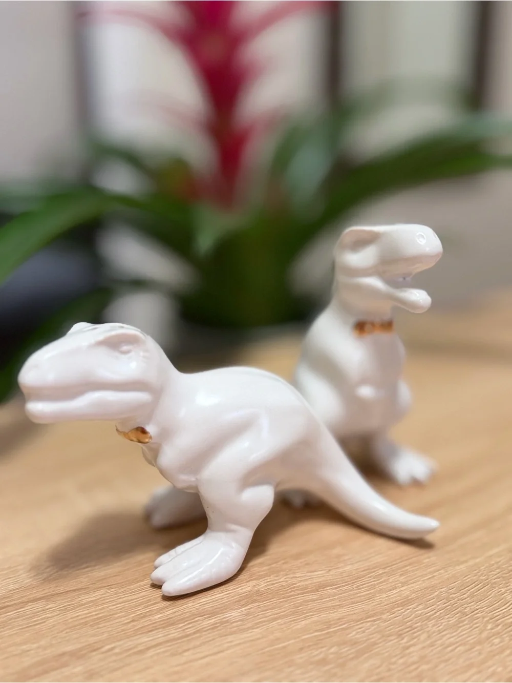 Cute kawaii Dinosaur Bow tie Salt & Pepper Shakers whimsical kitchen decor